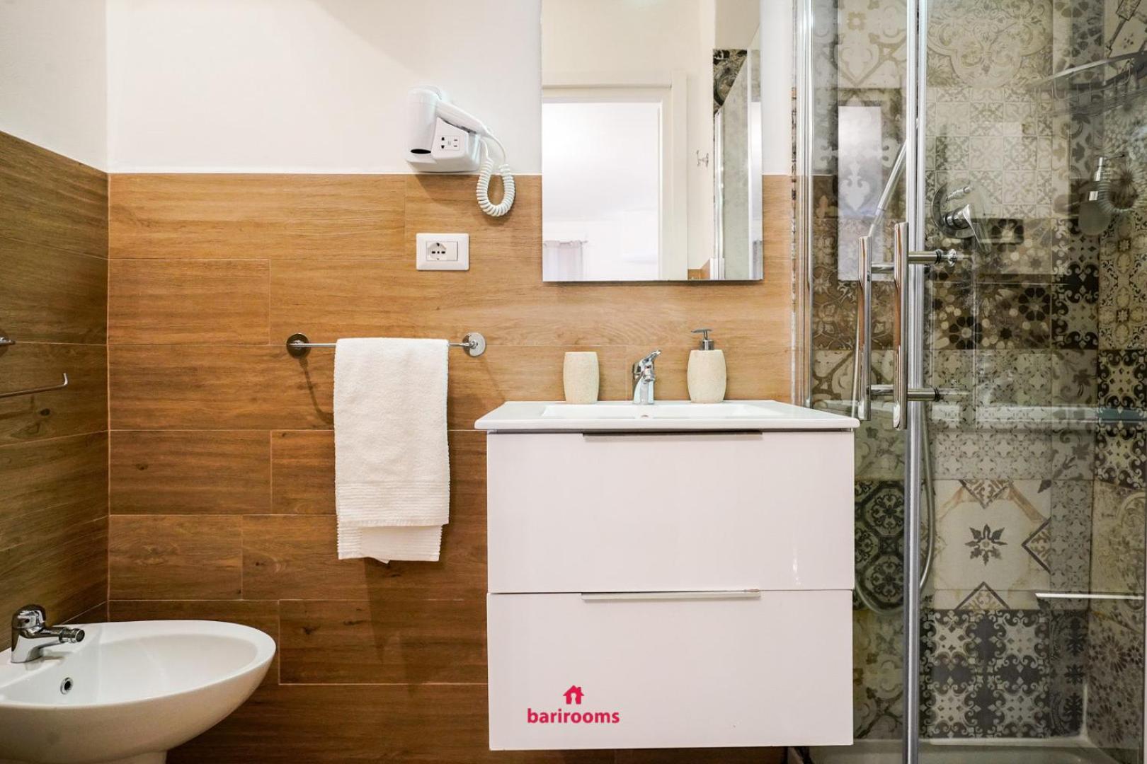 Barirooms - Melo Suites Exterior foto